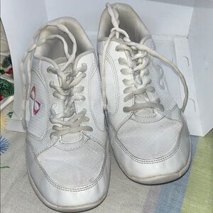 NFINITY White Women's Lace-Up Athletic Sneakers Cheer shoes size 8